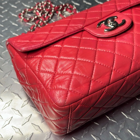 Chanel Lambskin Classic Maxi Flap in Red SHW - Picture 3 of 12